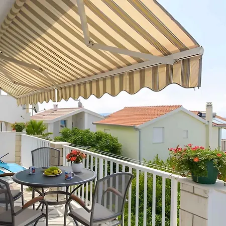 Апартаменты In Okrug Gornji 6169